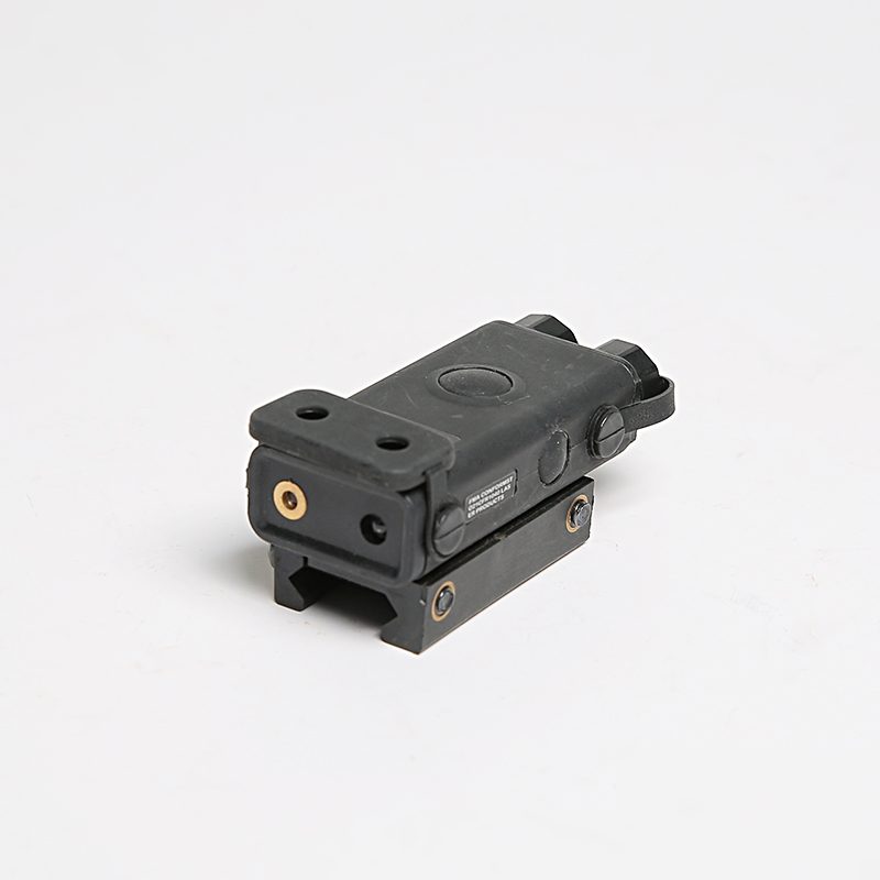 FMA AN/PEQ10 Linterna + Laser IR